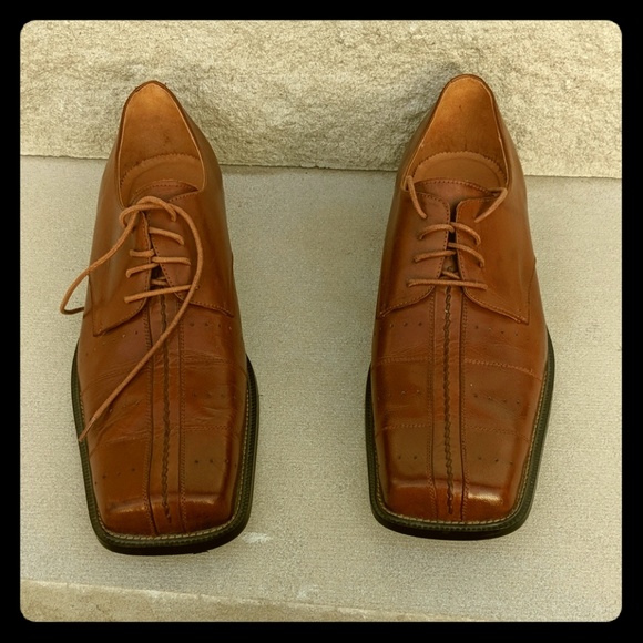 L A Milano Italy men's lace-up dress shoe cognac